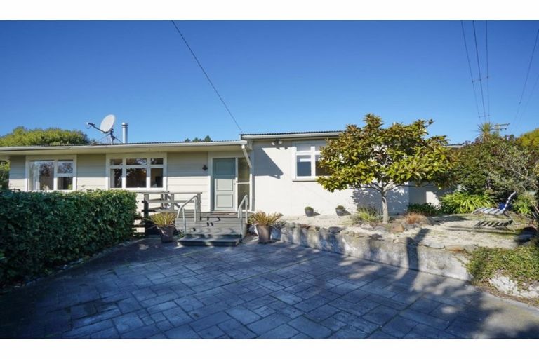 Photo of property in 52 Batten Grove, The Pines Beach, 7630