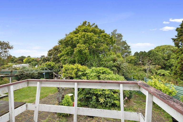 Photo of property in 56 Banks Street, Marfell, New Plymouth, 4310