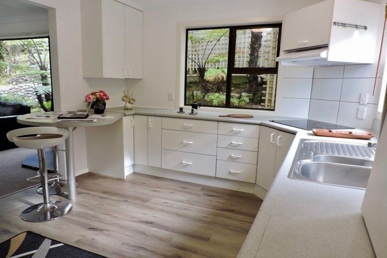 Photo of property in 13 Chester Road, Tawa, Wellington, 5028