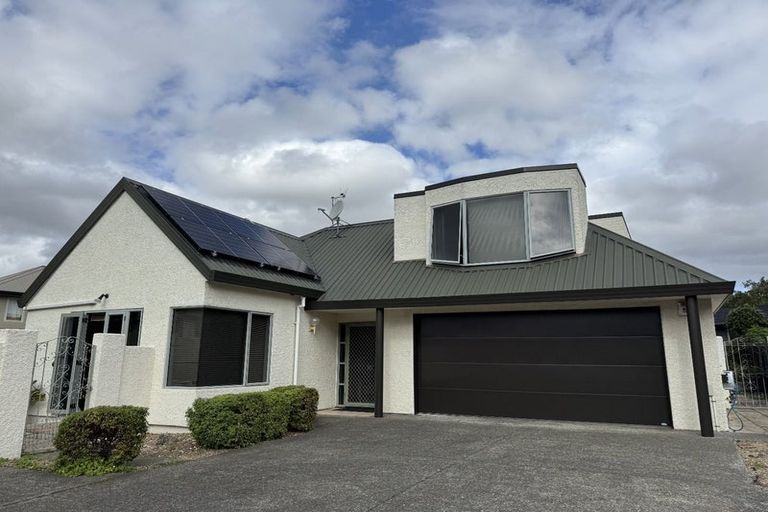 Photo of property in 8a Mchardy Street, Havelock North, 4130