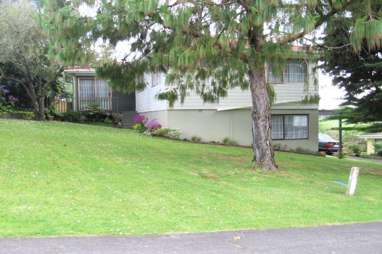 Photo of property in 14 Lendenfeld Drive, Papatoetoe, Auckland, 2025