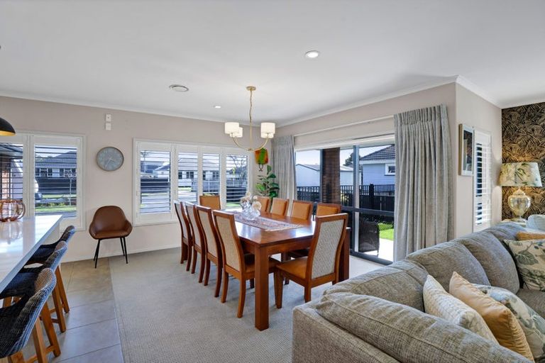 Photo of property in 59 Lismore Street, Merrilands, New Plymouth, 4312
