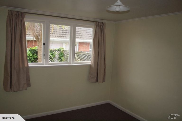 Photo of property in 2/85 Lake Road, Belmont, Auckland, 0622