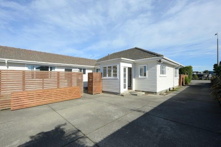 Photo of property in 66 Racecourse Road, Sockburn, Christchurch, 8042