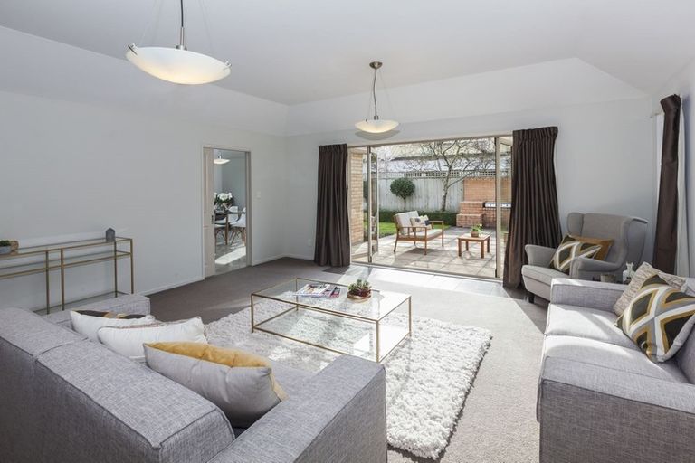 Photo of property in 152 Ilam Road, Ilam, Christchurch, 8041