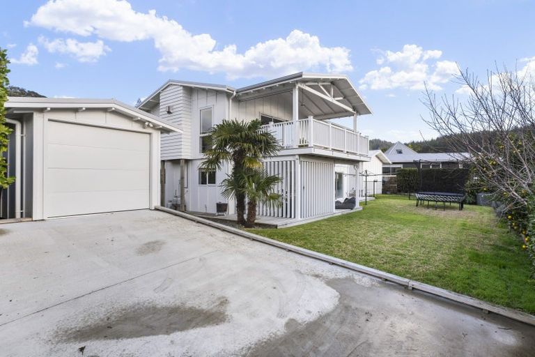 Photo of property in 246 Onemana Drive, Onemana, Whangamata, 3691