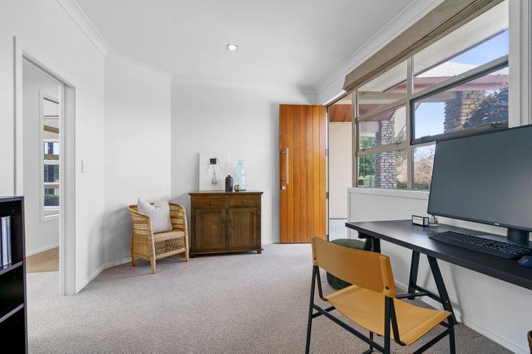 Photo of property in 5 Cooper Crescent, Cambridge, 3434