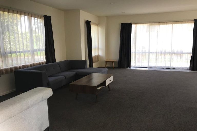 Photo of property in 177 Titirangi Road, New Lynn, Auckland, 0600