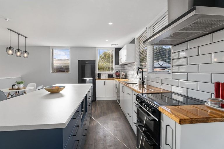 Photo of property in 3 Crystal Grove, Birchville, Upper Hutt, 5018