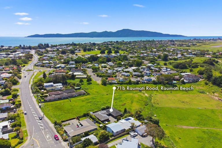 Photo of property in 71b Raumati Road, Raumati Beach, Paraparaumu, 5032