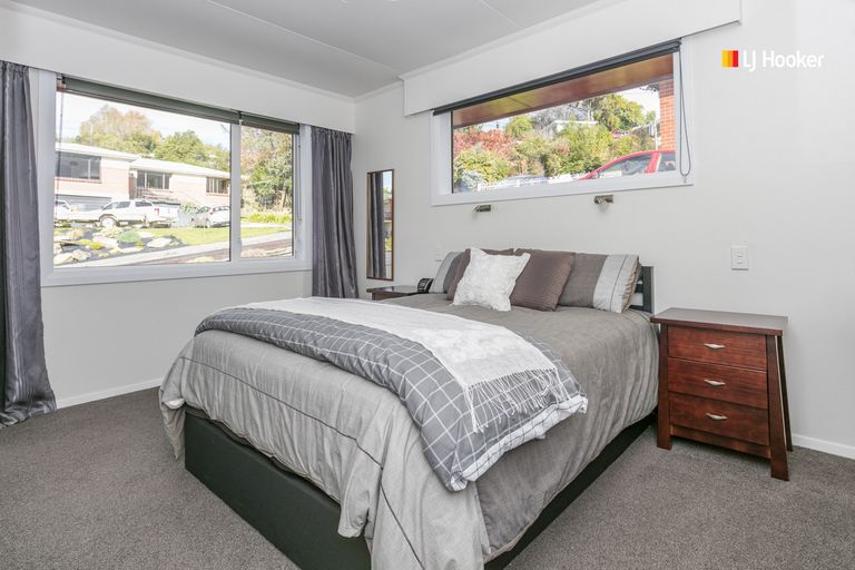 Photo of property in 9 Colquhoun Street, Glenross, Dunedin, 9011