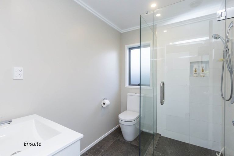 Photo of property in 27 Ashington Road, Silverstream, Upper Hutt, 5019