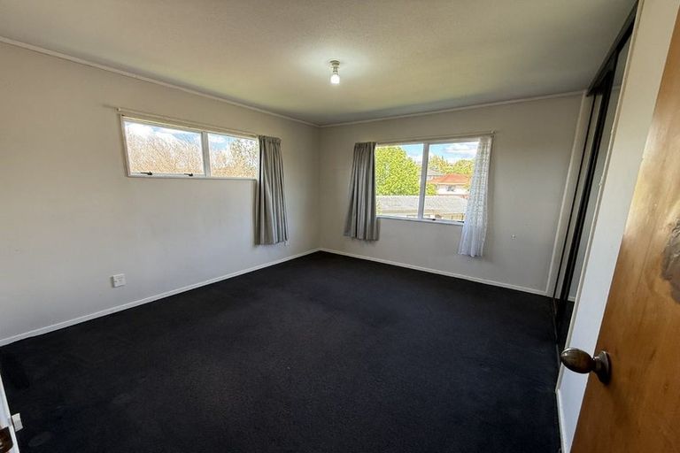 Photo of property in 33 Addison Drive, Glendene, Auckland, 0602