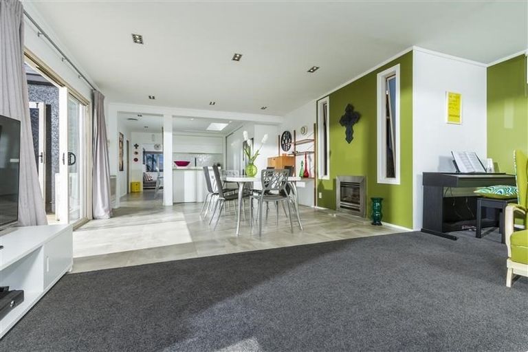 Photo of property in 37 Killarney Avenue, Torbay, Auckland, 0630