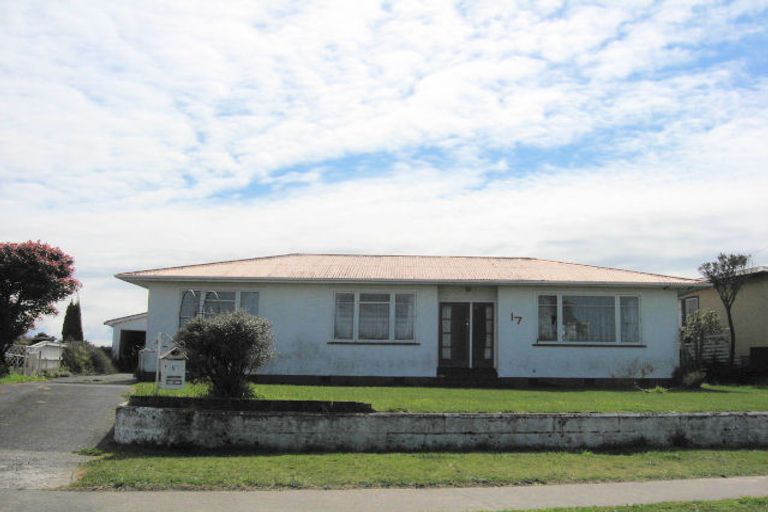 Photo of property in 17 Murch Place, Tawhero, Whanganui, 4500