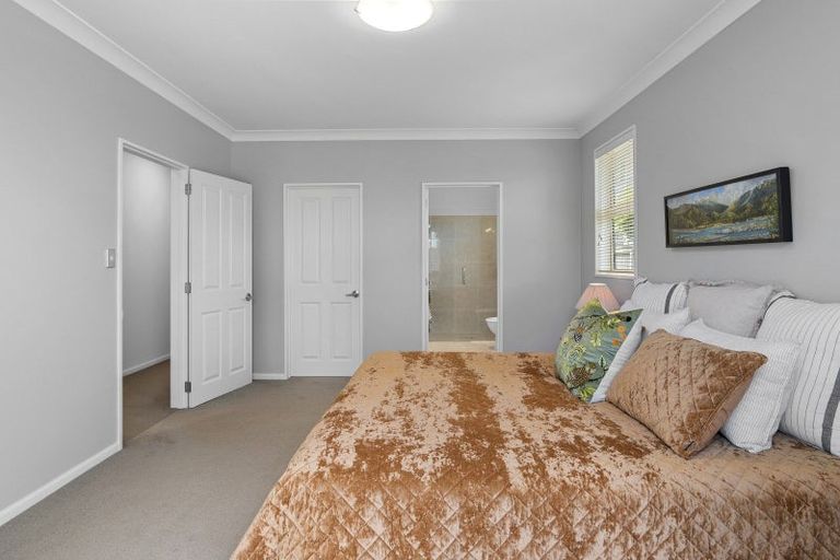 Photo of property in 9 Kereru Lane, Riccarton, Christchurch, 8011