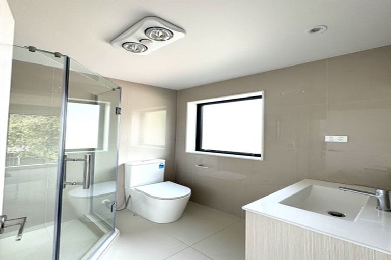 Photo of property in 1/3 Harwell Place, Mangere, Auckland, 2022