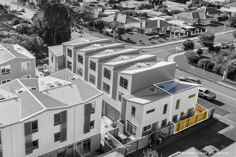 Photo of property in 588a Te Atatu Road, Te Atatu Peninsula, Auckland, 0610