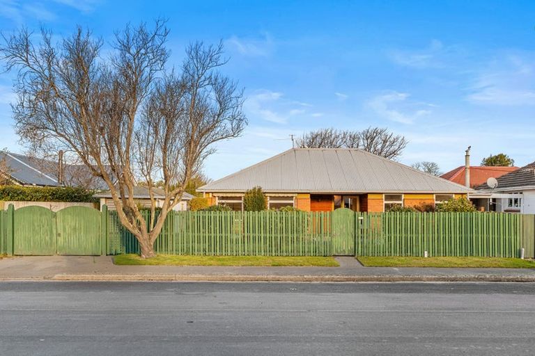 Photo of property in 2 Joyce Crescent, Ilam, Christchurch, 8041