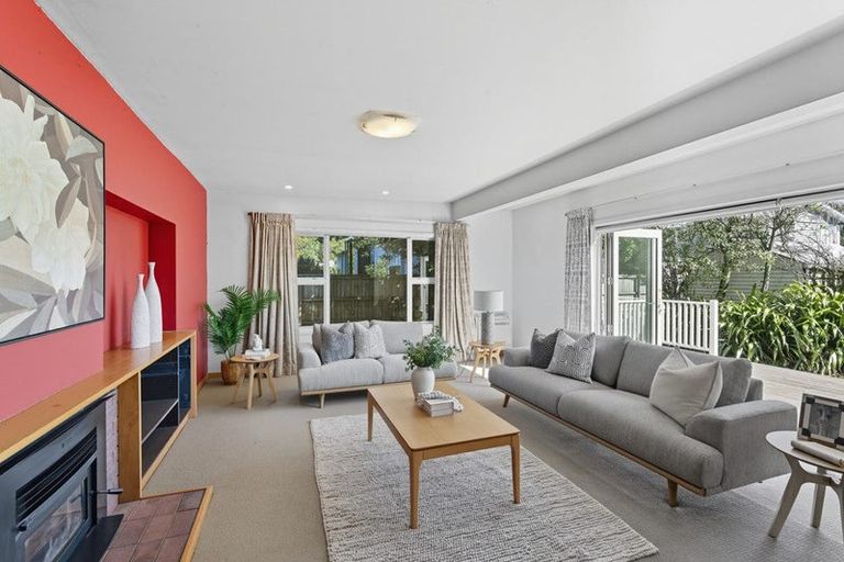 Photo of property in 24 Arnold Street, Sumner, Christchurch, 8081