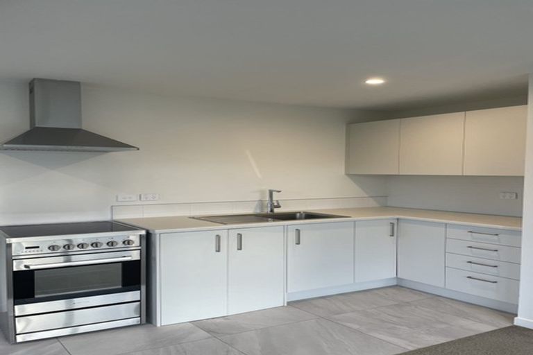 Photo of property in 10 Spinifex Street, Papamoa Beach, Papamoa, 3118