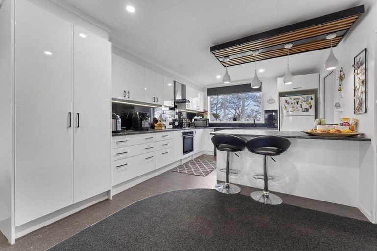 Photo of property in 3 Mabey Street, Eltham, 4322