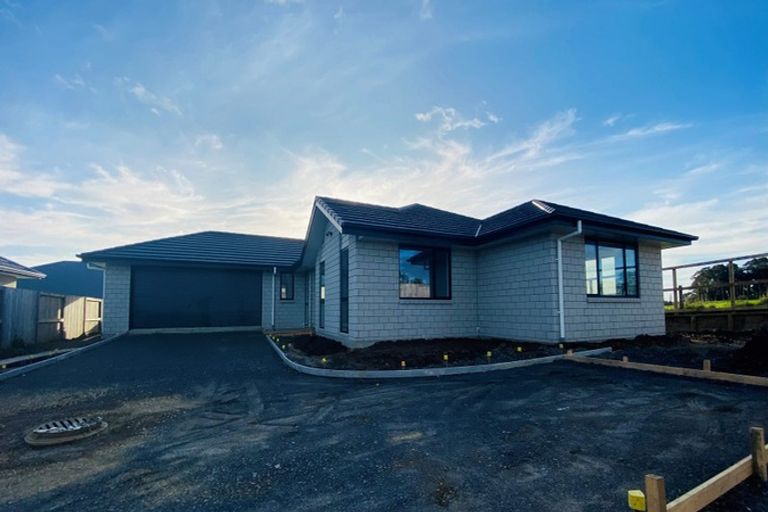 Photo of property in 6 Faber Place, Rototuna North, Hamilton, 3210