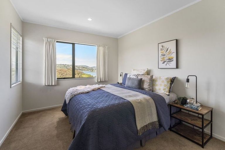 Photo of property in 5 Padstow Place, Camborne, Porirua, 5026