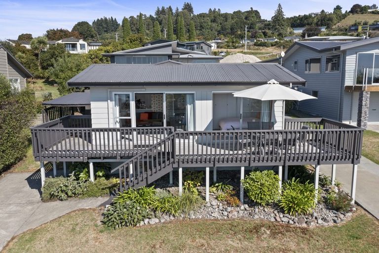 Photo of property in 2/12 Isobel Street, Acacia Bay, Taupo, 3330