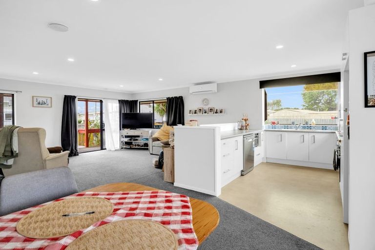 Photo of property in 19a Victoria Street, Levin, 5510