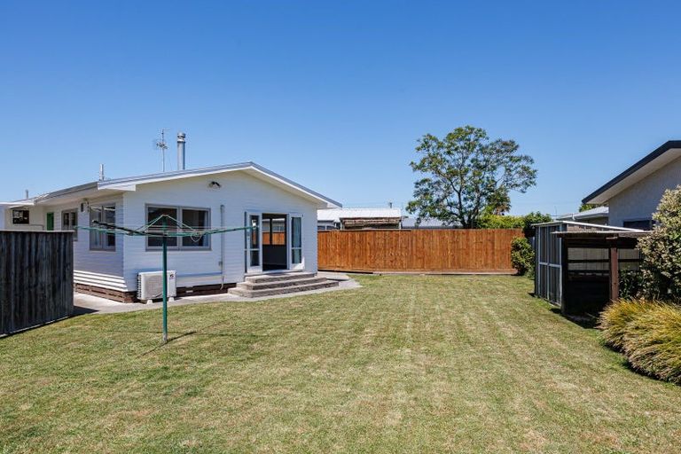 Photo of property in 10a Howard Road, Taradale, Napier, 4112