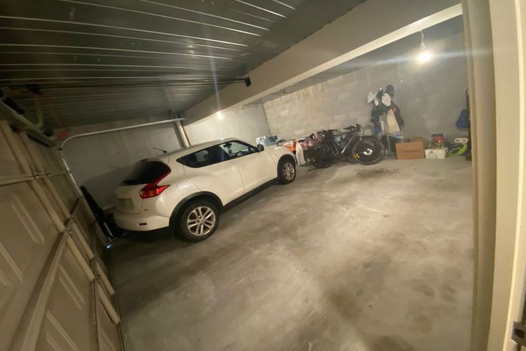 Photo of property in 21/69 Target Road, Totara Vale, Auckland, 0629