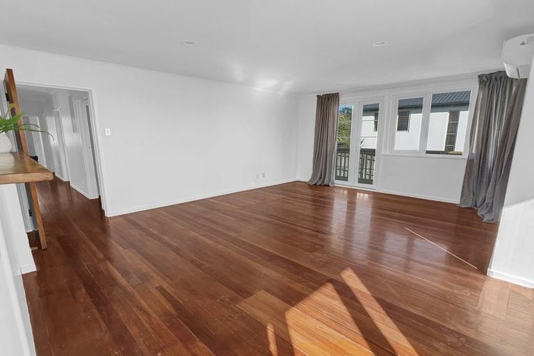 Photo of property in 17 Kawerau Avenue, Devonport, Auckland, 0624