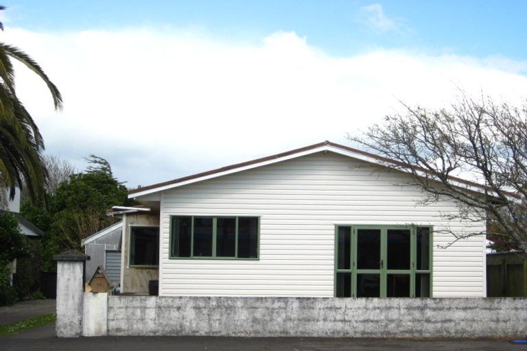 Photo of property in 53 Wallace Place, Westown, New Plymouth, 4310