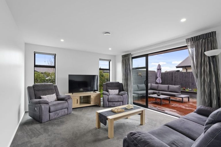 Photo of property in 71 Aviemore Drive, Marshland, Christchurch, 8083