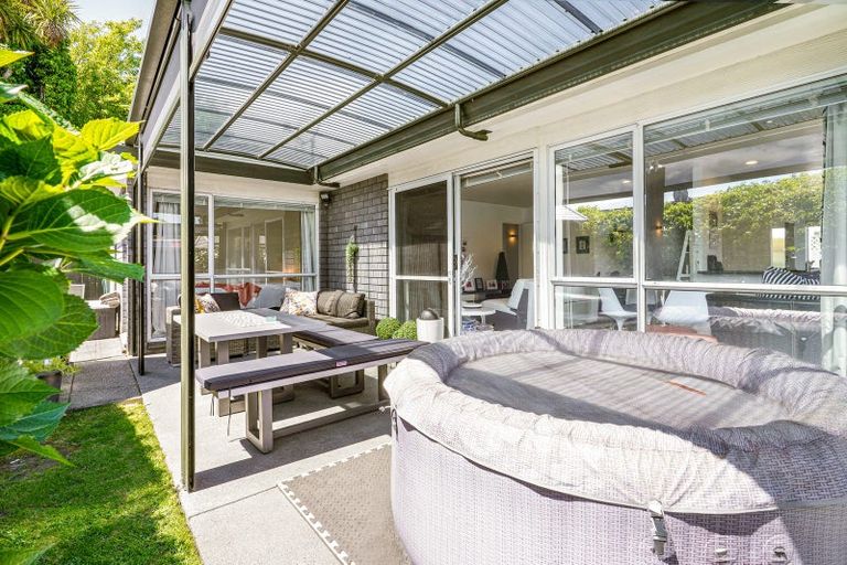 Photo of property in 2/29 Dunedin Street, Redwood, Christchurch, 8051