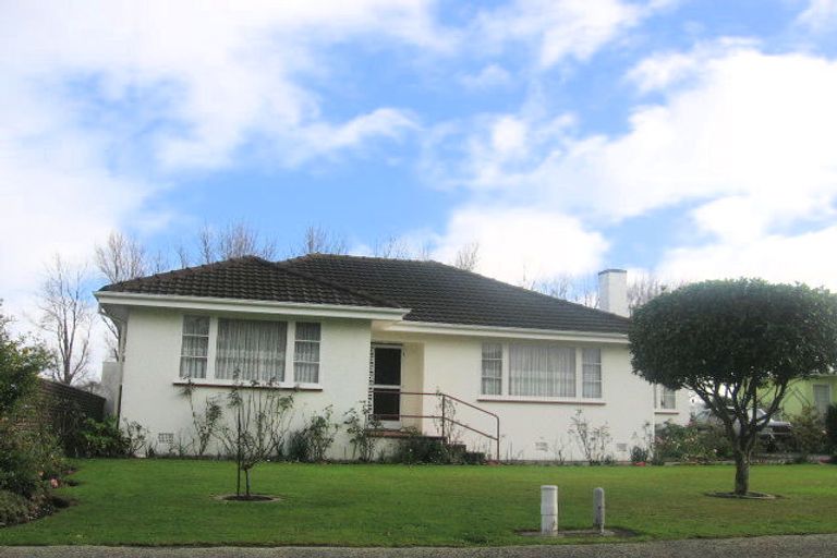 Photo of property in 14 Birmingham Street, Takaro, Palmerston North, 4412