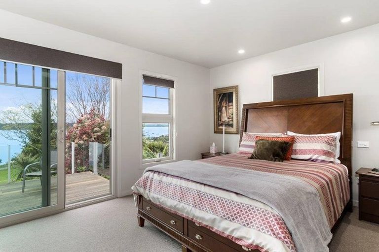 Photo of property in 77 Harbour View Road, Omokoroa, 3114