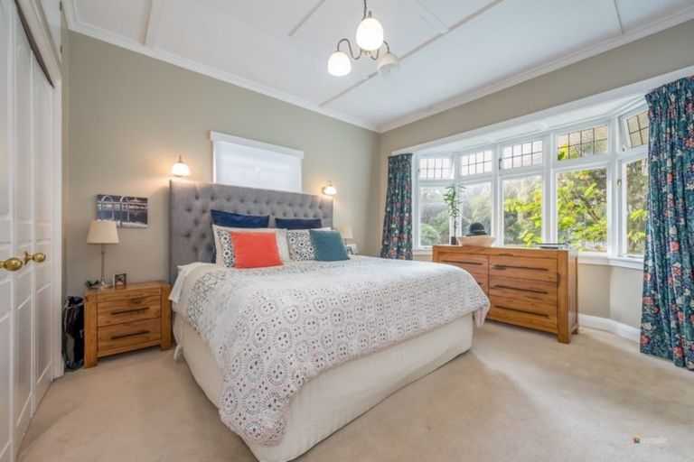 Photo of property in 27 Trafalgar Street, Waiwhetu, Lower Hutt, 5010