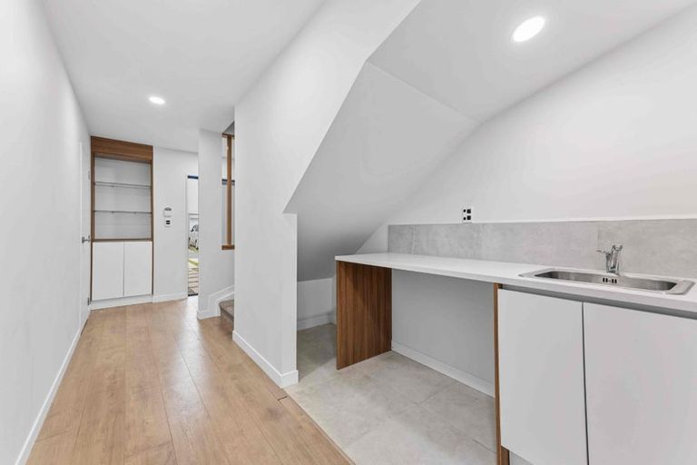 Photo of property in 26 Meritage Lane, Te Atatu South, Auckland, 0610