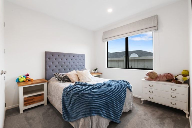 Photo of property in 61 Godfrey Drive, Orewa, 0931