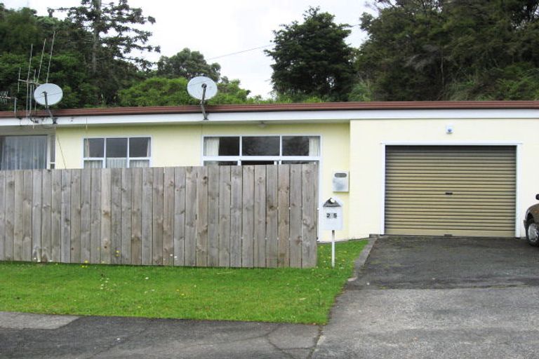 Photo of property in 5 Hilltop Avenue, Morningside, Whangarei, 0110