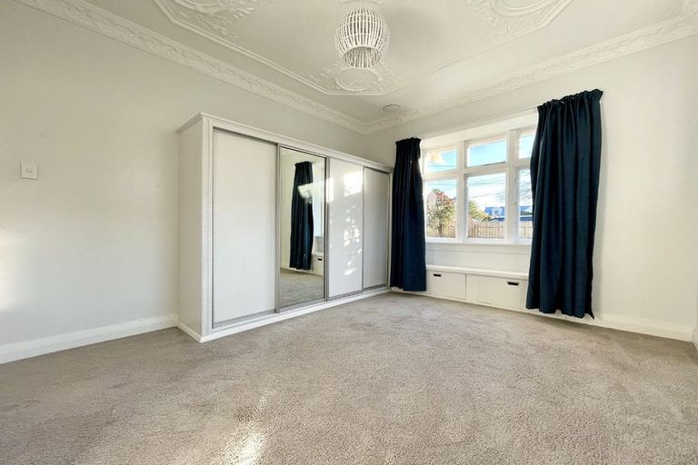 Photo of property in 18 Parkvale Road, Karori, Wellington, 6012