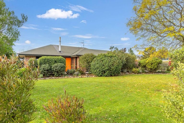 Photo of property in 1 Longfields Road, Brightwater, 7022