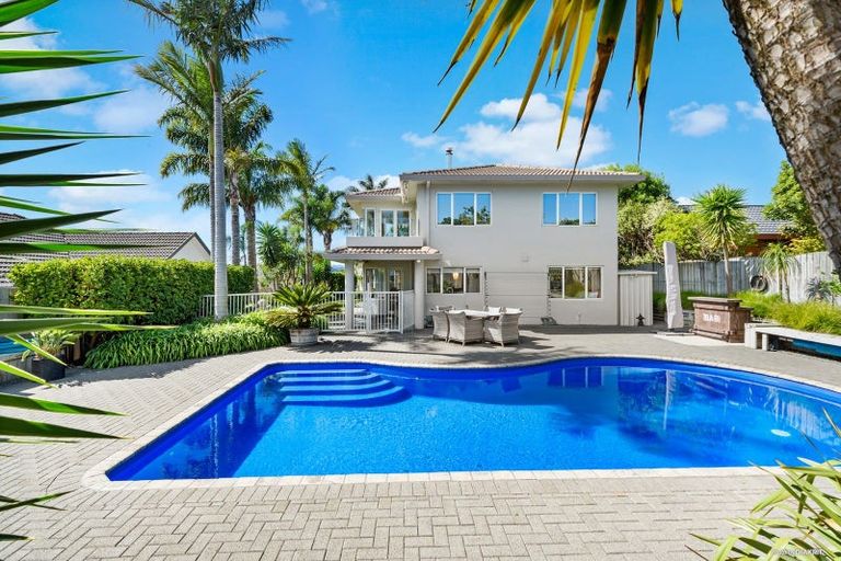 Photo of property in 6 Girdhar Place, Pukekohe, 2120