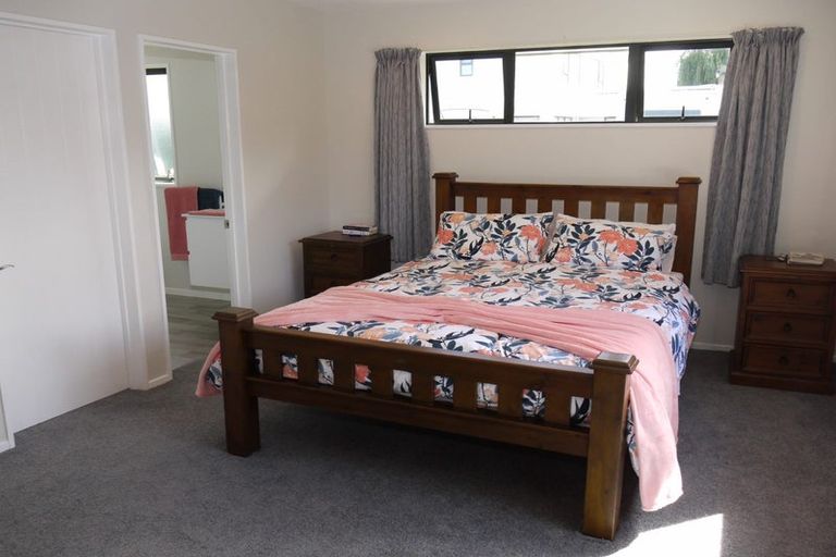 Photo of property in 2 Nautilus Place, Spencerville, Christchurch, 8083