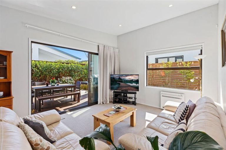 Photo of property in 70 Coast Boulevard, Papamoa Beach, Papamoa, 3118