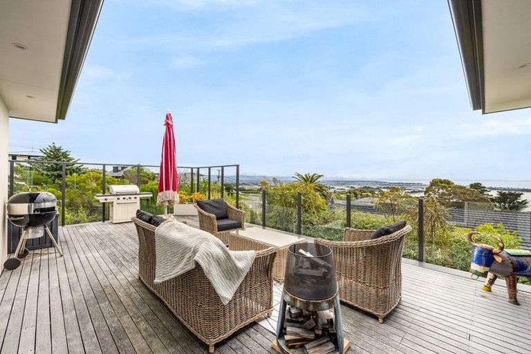 Photo of property in 105 Major Hornbrook Road, Mount Pleasant, Christchurch, 8081