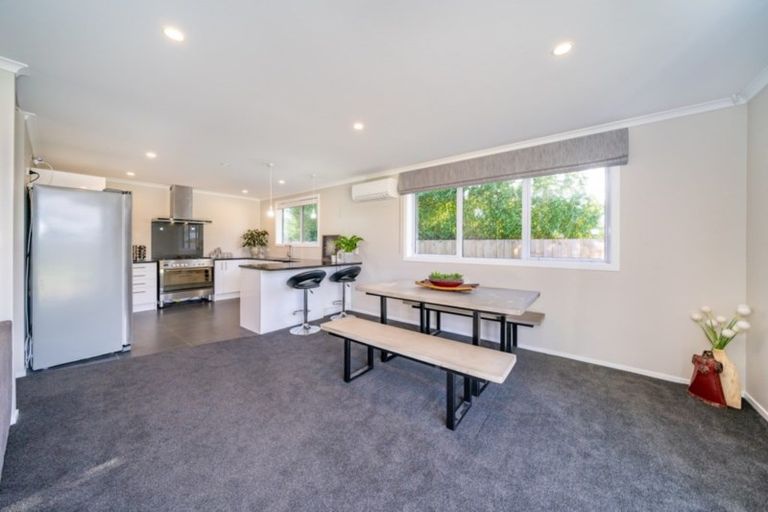 Photo of property in 16 Poulson Grove, Trentham, Upper Hutt, 5018