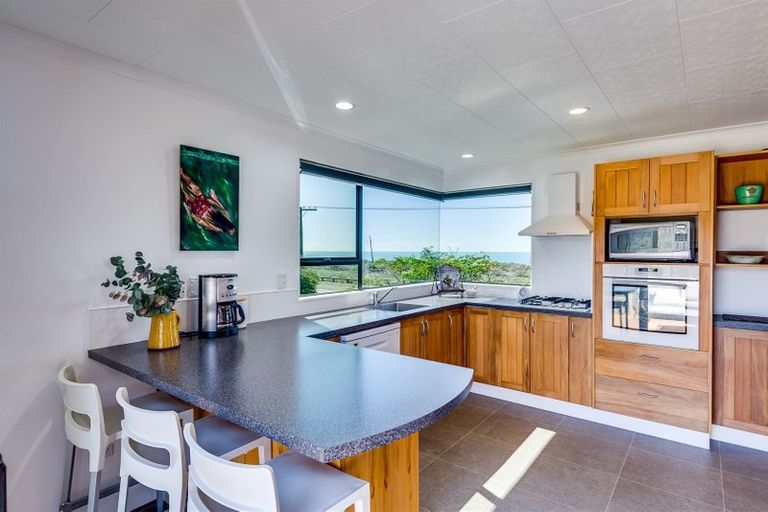 Photo of property in 6 Le Quesne Road, Bay View, Napier, 4104